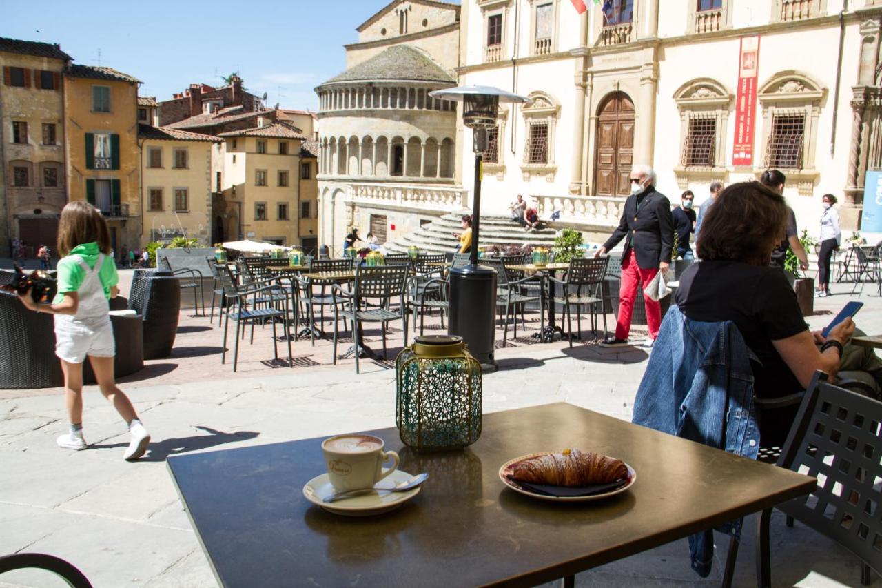 Santa Croce Charme Apartment Arezzo Bagian luar foto