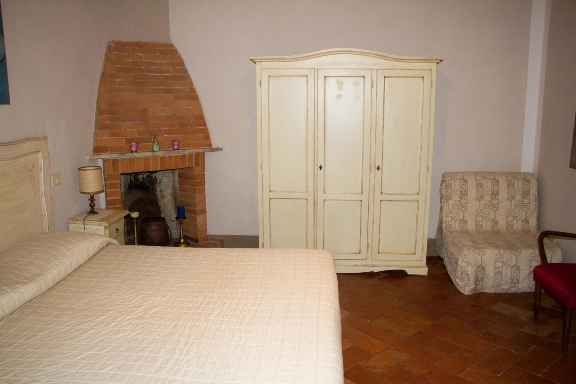 Santa Croce Charme Apartment Arezzo Bagian luar foto