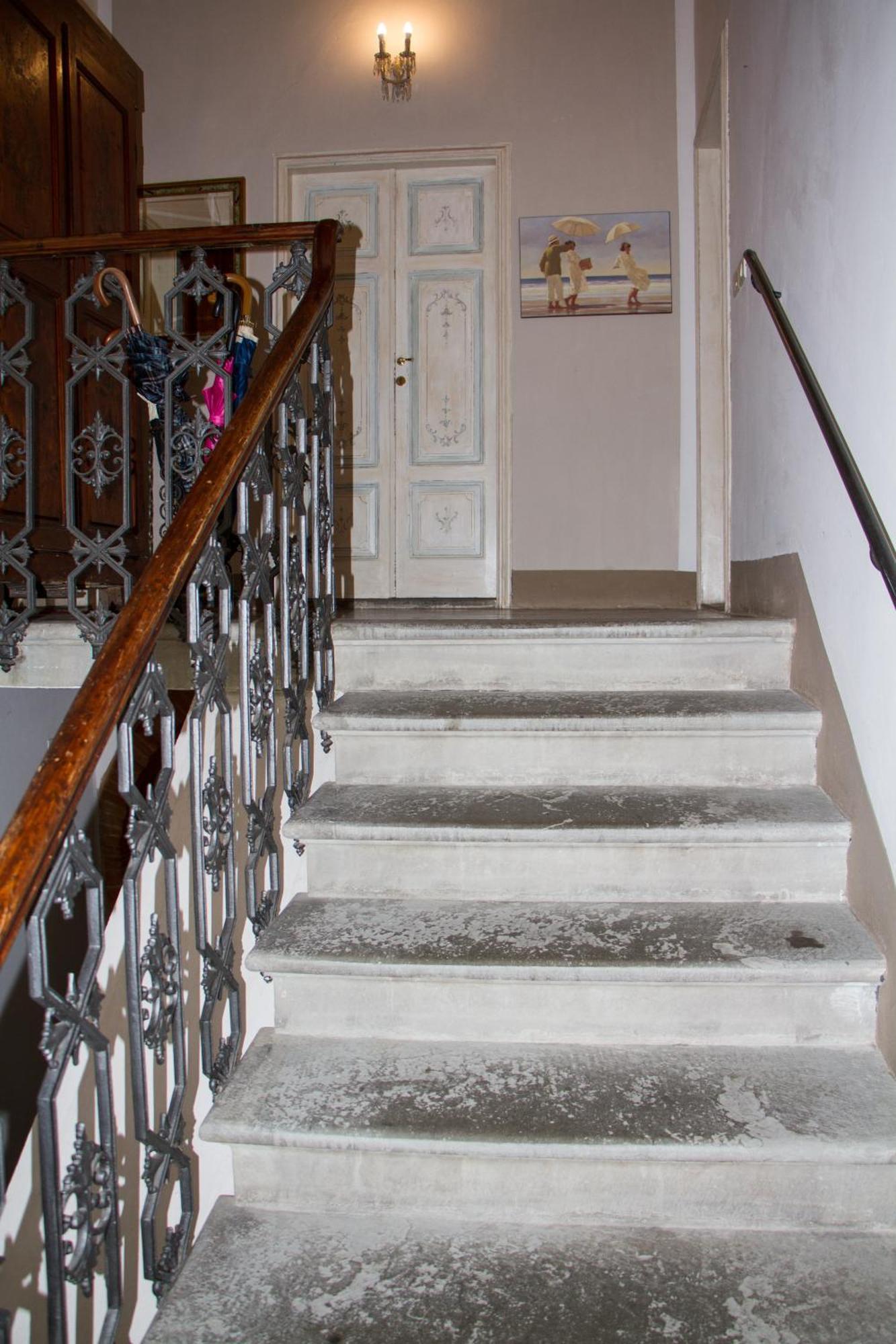 Santa Croce Charme Apartment Arezzo Bagian luar foto